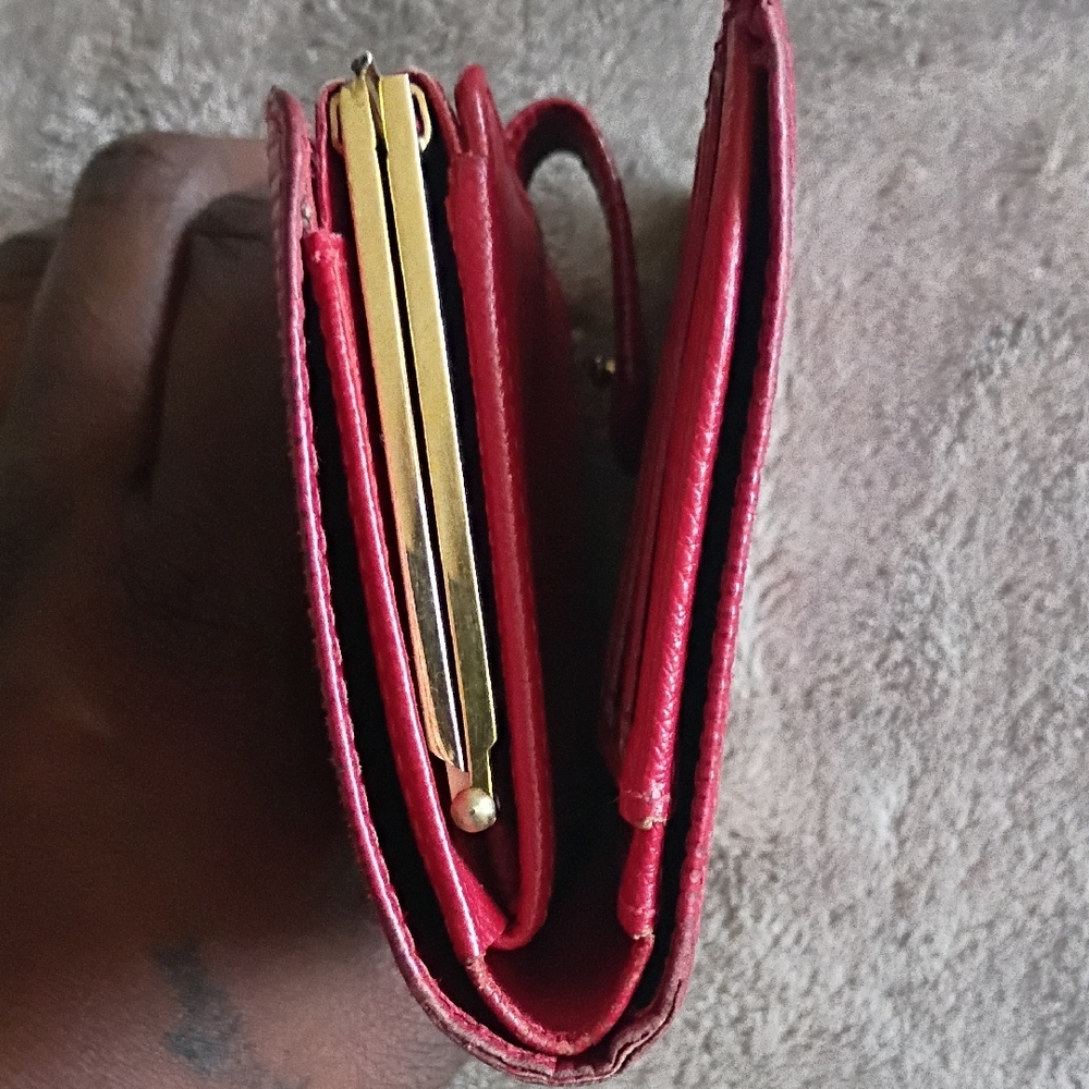 Authentic Louis Vuitton Red Epi Leather Wallet Ho - Picture 4 of 11